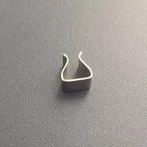 U-shaped spring clip, flat wire spring clip, stainless steel leaf spring clip, customized machine clamp, OEM spring steel clip, flat wire retaining clip, industrial U-clip manufacturer, custom metal stamping China